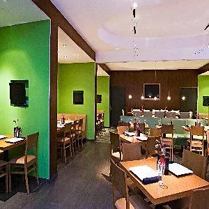 Hotel Dallas - Worth Airport South By Ihg 3*